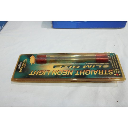 Jeu 2 tubes neon eclairage decoration rouge 22cm slim Phonocar 7/032 