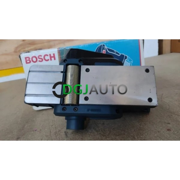 Rabot électrique NEUF sans fil Bosch professionnel GHO 14.4V 0601595420 (vendu sans chargeur ni batterie)