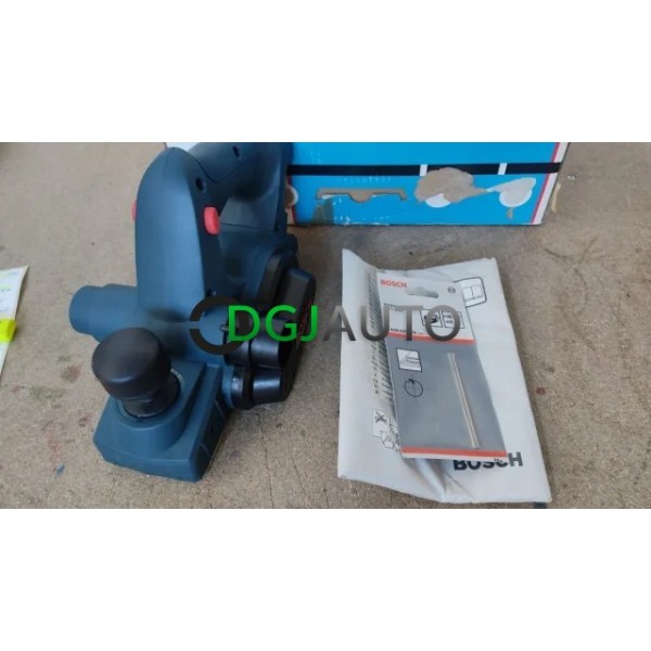 Rabot électrique NEUF sans fil Bosch professionnel GHO 14.4V 0601595420 (vendu sans chargeur ni batterie)
