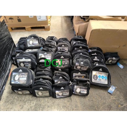 (Envoi nous consulter) Lot 56 jeux de chaines neige de marque Norauto dans leur sac de transport NEUF composé de 1x N°9 + 5x