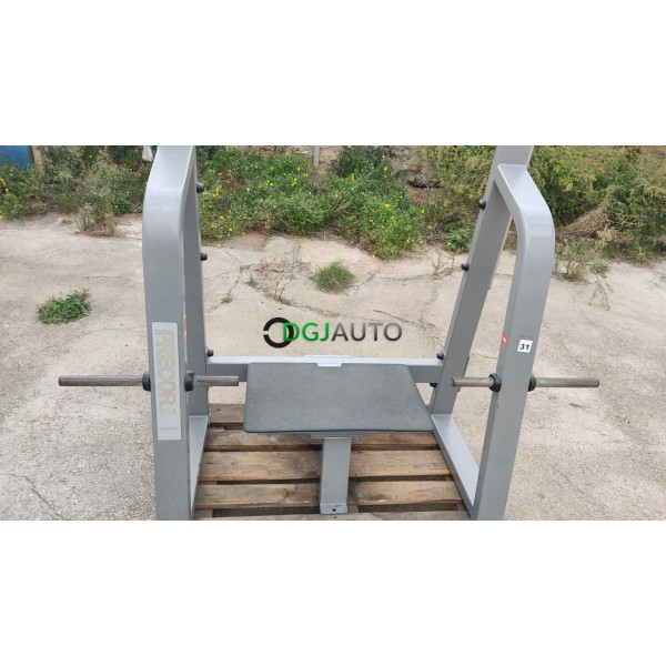 (Envoi nous consulter) 1 Banc de developpé couché incliné fixe avec plateforme assistance occasion Precor avec 1 barre