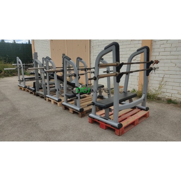 (Envoi nous consulter) 1 Banc de developpé couché incliné fixe occasion Precor avec 1 barre olympique 20kg banc propre mais