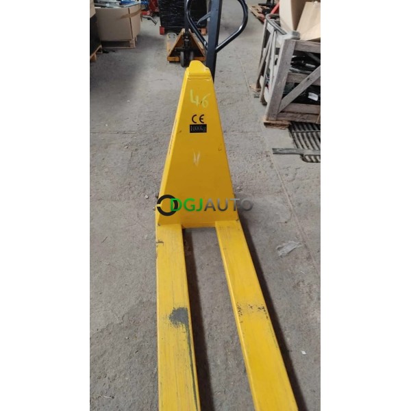 (Envoi nous consulter) Transpalette manuel levage à 80cm de haut capacité 1000kg Total lifter occasion bon état de