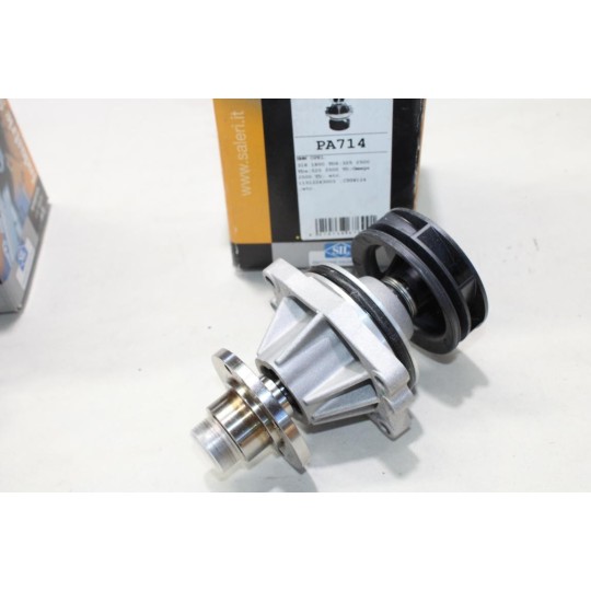 Pompe à eau Saleri PA714 pour BMW serie 3 5 7 E34 E36 E38 E39 318 325 525 725 TD TDS land rover range rover P38 opel omega B 