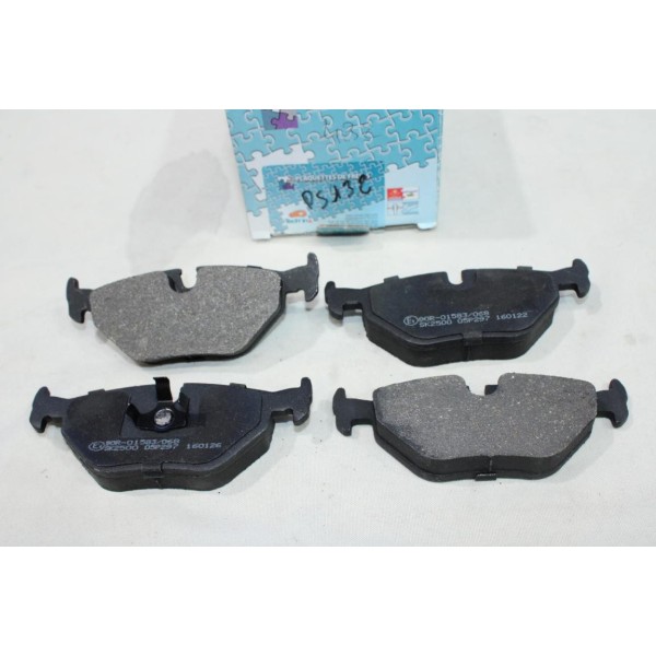 Jeu 4 plaquettes de frein arriere montage teves Techin PS132 pour BMW serie 3 E36 Z1 