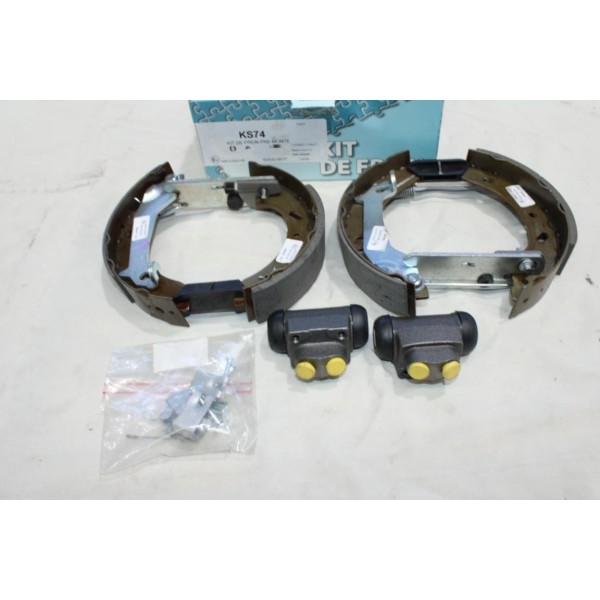 Kit frein arriere prémonté 203x38mm montage lucas Techin KS74 pour ford escort de 1993 à 2000 fiesta partir de 1998 