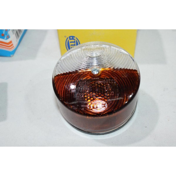 Feu clignotant Hella Hella 2BE003185-031 pour tracteur engin agricole BTP DAF case IH komatsu massey ferguson steyr john deere 