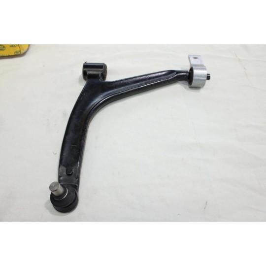 Triangle bras de suspension avant gauche Techin TR014 pour citroen berlingo peugeot partner 