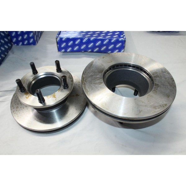 Lot 2 disques de frein avant ventilé 263mm diametre Sasic 6106097 OEM 6314200172 pour mercedes MB100 