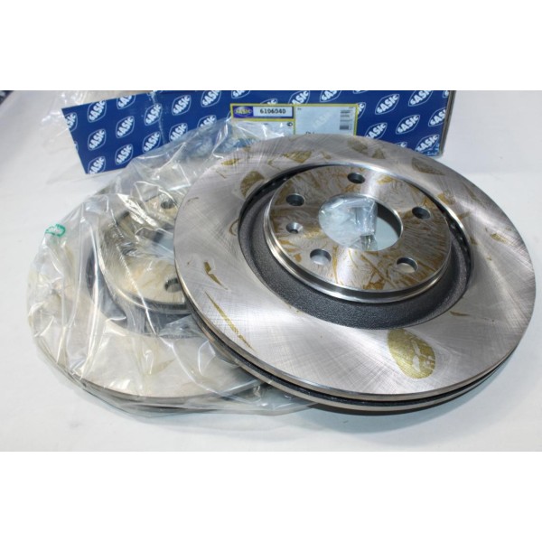 Jeu 2 disques de frein arriere ventilé 300mm diametre Sasic 6106040 OEM 8E0615601R pour audi A4 B6 B7 dont turbo quattro 