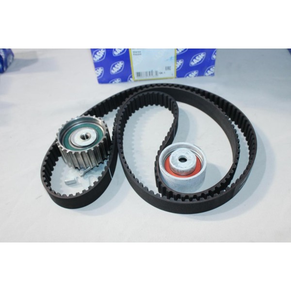 Kit distribution galet tendeur + enrouleur + courroie Sasic 1756005 OEM 71719643 71747799 71736493 pour fiat marea lancia kappa 