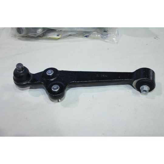 Triangle bras de suspension avant droit Sasic 7476055 OEM 54501FD000 pour kia rio 1 DC 