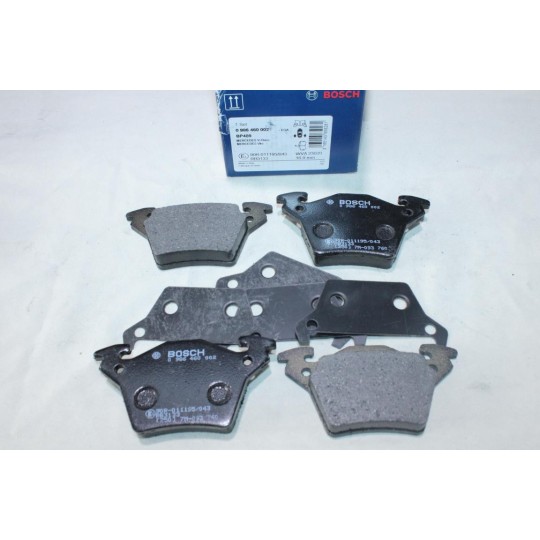 Lot 4 plaquettes de frein arriere montage bosch Bosch BP489 0986460002 pour mercedes vito W638 