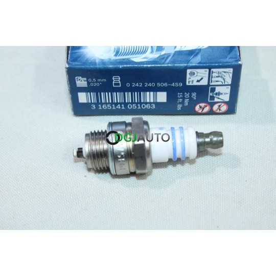 Bougie allumage tronconneuse debroussailleuse tondeuse Bosch WSR6F N°7547 0242240506 