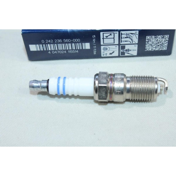 Jeu 4 bougies allumage Bosch HR7DCX+ 0242236560 79012 +46 pour cadillac eldorado ford escort 4 5 6 IV V VI orion 2 3 II III 