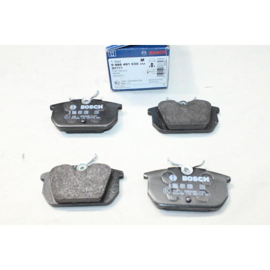 Jeu 4 plaquettes de frein arriere montage lucas Bosch BP777 0986491030 pour alfa romeo 33 145 155 GTV spider fiat croma 1 