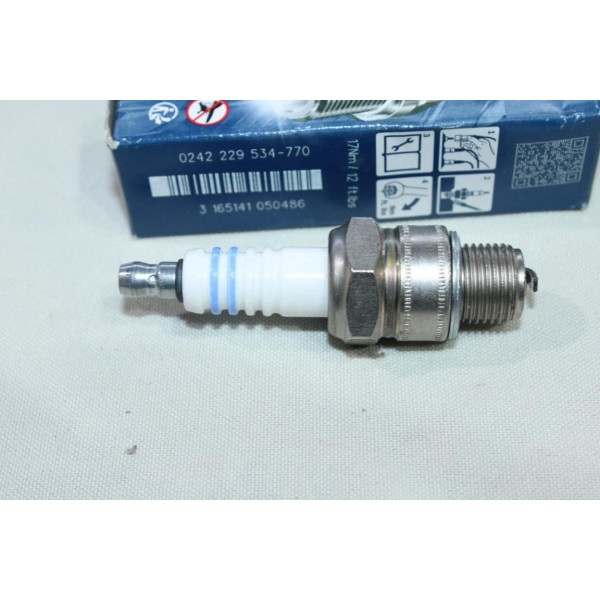 Lot 4 bougies allumage Bosch WR8AC N°79026 0242229534 pour seat 600 volkswagen coccinelle karmann transporter T1 T2 safari 1500 