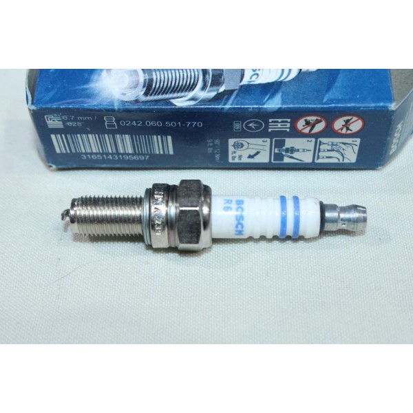 Bougie d'allumage Bosch UR2CC 0242060501 pour moto quad scooter mobylette aprilia habana mojito pegaso sportcity SR husqvarna 