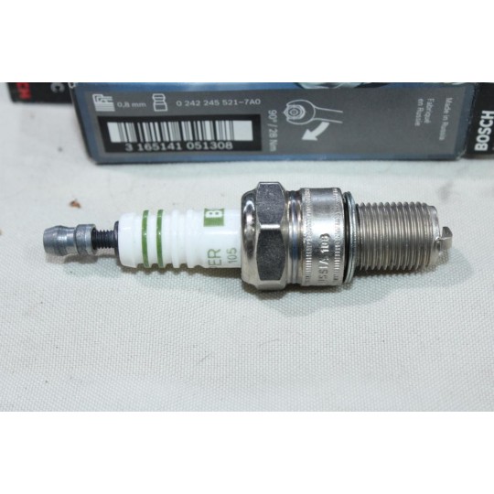 Lot 4 bougies allumage Bosch WR5CC 0242245521 pour alfa romeo SZ RZ spider mitsubishi cordia sapporo starion galant lancer 2 II 