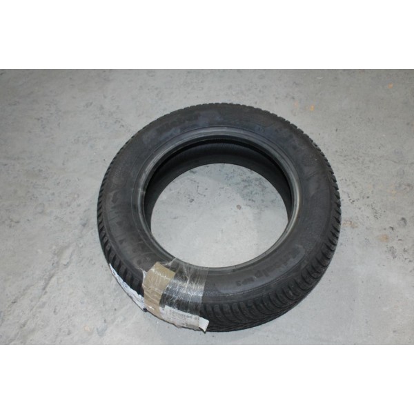 1 Pneu NEUF Kleber krisalp HP 3 175/65/14 175 65 14 82T DOT2121 