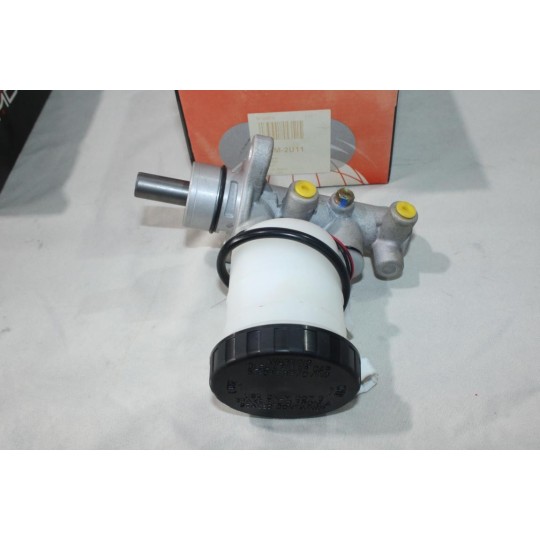 Maitre cylindre de frein avec bocal MDR MBM-2U11 pour suzuki samurai santana SJ413 