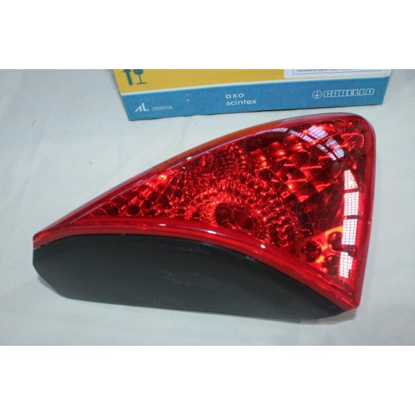 Feu lanterne arriere gauche Magneti Marelli LLH072 714026030704 pour peugeot 3008 