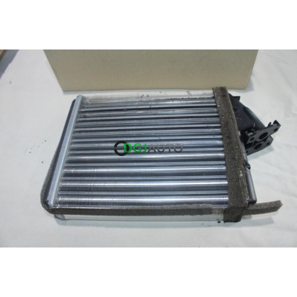 Radiateur de chauffage (contour mousse effrité abimé) Valeo 883468* pour citroen C15 visa 