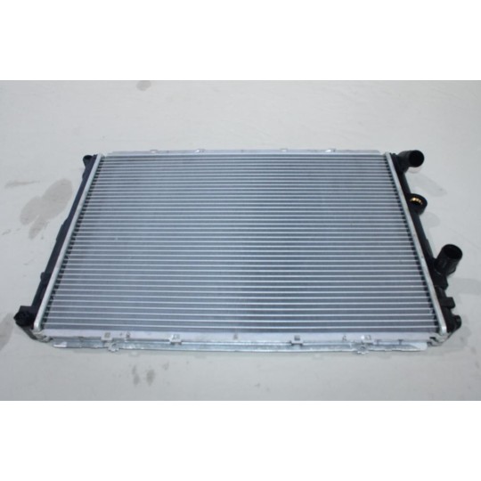 Radiateur de refroidissement moteur Quinton Hazell QER1334 pour renault megane 1 dont scenic 