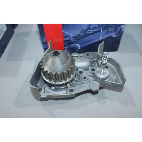 Pompe à eau Quinton Hazell QCP3484 pour renault clio 1 2 I II megane 1 dont scenic kangoo 1 dacia solenza 1.4  essence 