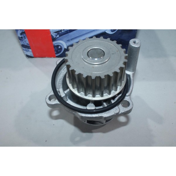 Pompe à eau avec joint Quinton Hazell QCP3592 pour audi A3 A4 A6 seat toledo 2 3 II III leon 1 2 I II altea exeo skoda octavia 