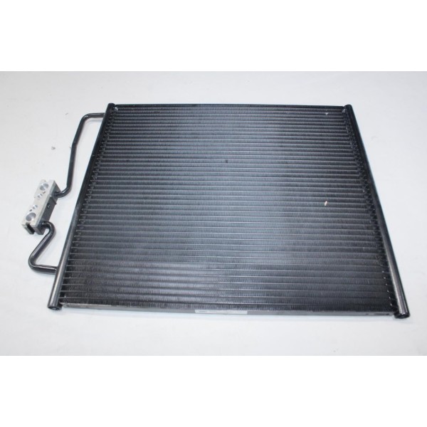 Radiateur condenseur de climatisation Valeo 817406 pour BMW serie 7 E38 