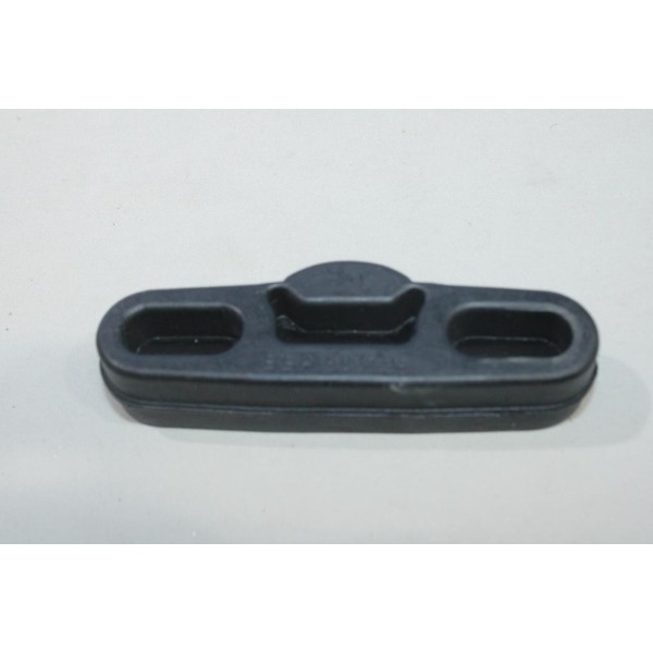 Silent bloc fixation silencieux echappement Walker 81281 pour opel kadett D 