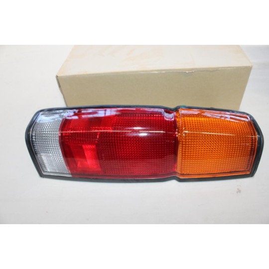 Feu lanterne arriere gauche Lucid 215-1986L-A pour nissan terrano WD21 pick up D21 