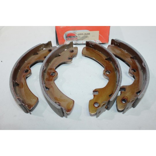 Jeu 4 machoires de frein arriere MDR MBS-2U00 pour suzuki samurai SJ410 SJ413 