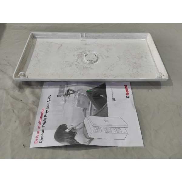 Couvercle porte de coffret de communication Legrand 413222 VDI (produit déballé)