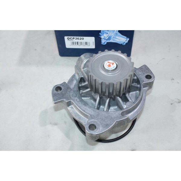 Pompe à eau avec joint Quinton Hazell QCP3620 pour audi A6 100 volkswagen transporter T4 LT 28-35 28-46 40-55 crafter 2.4D 