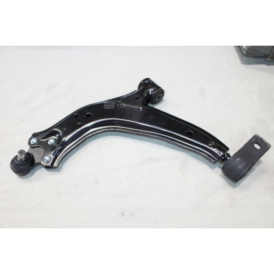 Triangle bras de suspension avant droit 16mm Delphi TC617 pour peugeot 306 