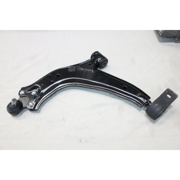Triangle bras de suspension avant droit 16mm Delphi TC617 pour peugeot 306 