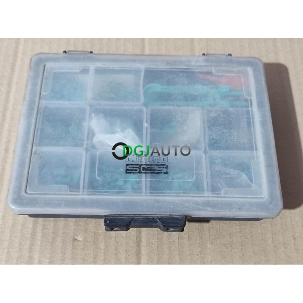 Malette boite entamée connecteurs et accessoires SCS Bticino pour domotique connecteurs bus automatisation