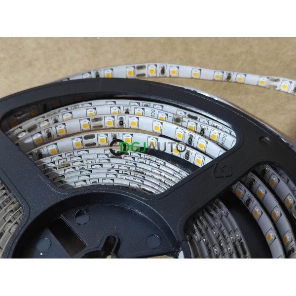 Bandeau 5M 5 metres de LED 24V IP65 blanc chaud 3000K Rohs LPRO-10-3000-IP65