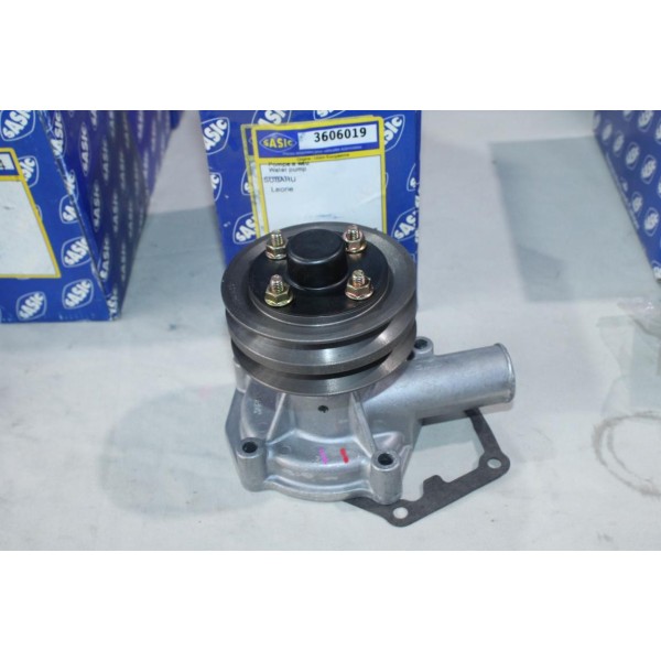 Pompe à eau + joint Sasic 3606019 OEM 21110AA003 pour subaru leone 3 III 1.3 1.6 essence 