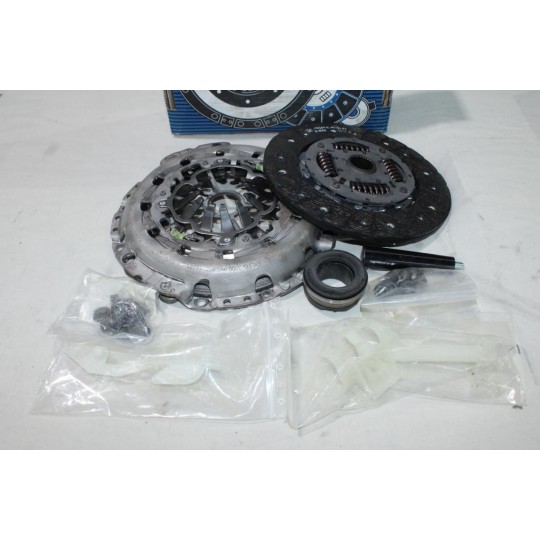 Kit embrayage disque + mecanisme + butée Sachs 3000951978 pour audi A4 A5 A6 Q5 1.8 2.0 3.2 essence 2.0TDI 2.0 TDI diesel 