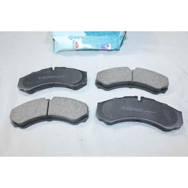 Jeu 4 plaquettes de frein avant montage brembo Techin PS175 pour iveco daily 1 2 3 4 5 6 I II III IV V VI renault mascott 