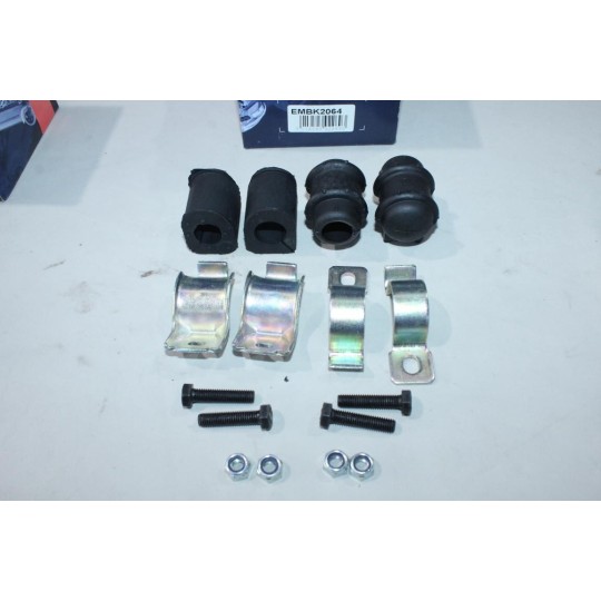 Kit 4 silents bloc avec 4 etriers de fixation barre stabilisatrice Quinton Hazell EMBK2064 pour renault 19 R19 megane 1 dont 