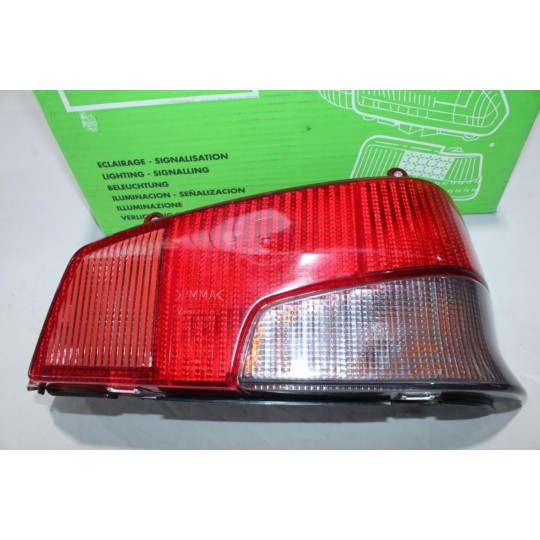 Feu lanterne arriere droit (rayure) Valeo 084611* pour peugeot 106 