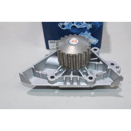 Pompe à eau Quinton Hazell QCP3492 pour lancia phedra zeta fiat scudo ulysse citroen C4 C5 C8 evasion jumpy xsara peugeot 206 