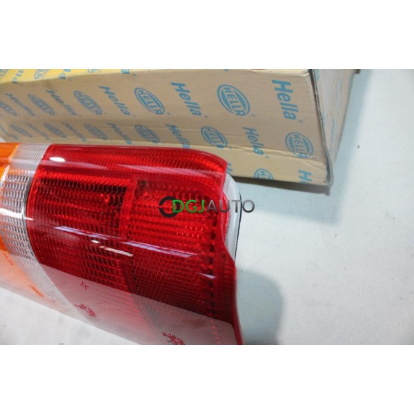 Feu lanterne arriere droit (angle cassé) Hella 2VP354034-021* pour ford transit 3 4 III IV