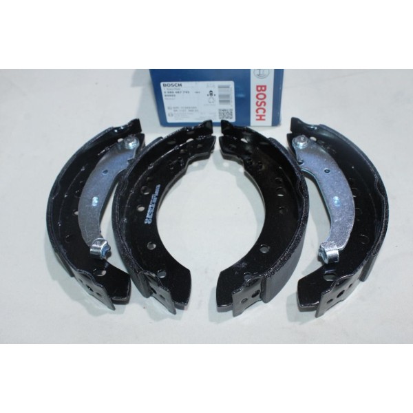 Jeu 4 machoires de frein arriere 203x38mm montage lucas Bosch BS965 0986487745 pour renault clio 2 II twingo 2 II 