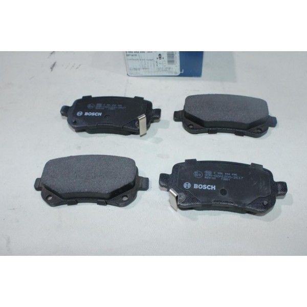 Jeu 4 plaquettes de frein arriere montage lucas Bosch BP1415 0986494496 pour chrysler grand voyager dodge journey grand caravan 