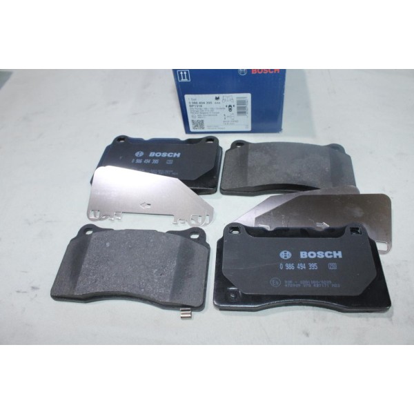 Jeu 4 plaquettes de frein avant montage brembo Bosch BP1318 0986494395 pour alfa romeo 147 156 159 166 giulietta brera GT 